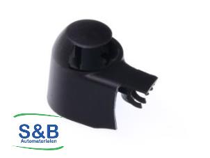 Nieuwe Afdekkap ruitenwisser achter Volkswagen Golf Prijs € 6,13 Inclusief btw aangeboden door Schaap & Bron