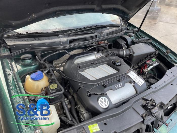 Gebruikte Motor Volkswagen Bora (1J2) 2.3 V5 Prijs € 499,00 Margeregeling aangeboden door Schaap & Bron
