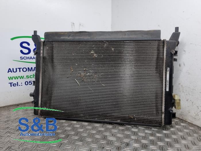 Gebruikte Radiateur Volkswagen Jetta IV (162/16A) 1.4 TSI 122 16V Prijs € 79,99 Margeregeling aangeboden door Schaap & Bron