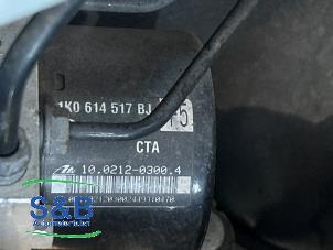 Gebruikte ABS Pomp Volkswagen Golf Plus (5M1/1KP) 1.4 16V Prijs € 350,00 Margeregeling aangeboden door Schaap & Bron