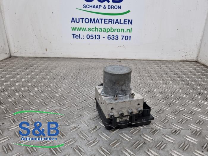 ABS Pomp van een Audi A5 Sportback (8TA) 2.0 TFSI 16V 2014