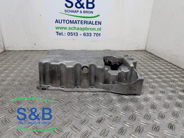 Gebruikte Carterpan Volkswagen Passat (3C2) 2.0 FSI 16V Prijs € 49,99 Margeregeling aangeboden door Schaap & Bron