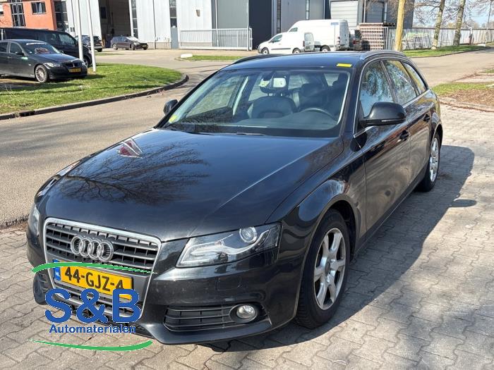 Gebruikte Versnellingsbak Audi A4 Avant (B8) 1.8 TFSI 16V Prijs € 450,00 Margeregeling aangeboden door Schaap & Bron