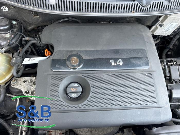 Gebruikte Versnellingsbak Volkswagen Polo IV (9N1/2/3) 1.4 16V 75 Prijs € 199,00 Margeregeling aangeboden door Schaap & Bron