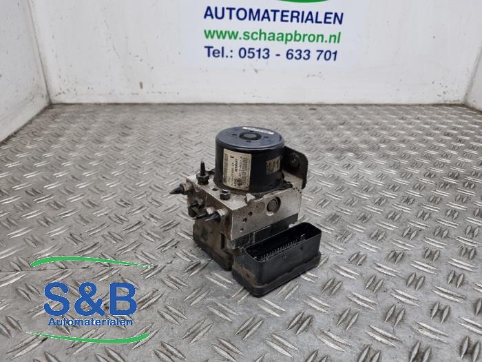 Gebruikte ABS Pomp Ford Fiesta 6 (JA8) 1.25 16V Prijs € 124,99 Margeregeling aangeboden door Schaap & Bron