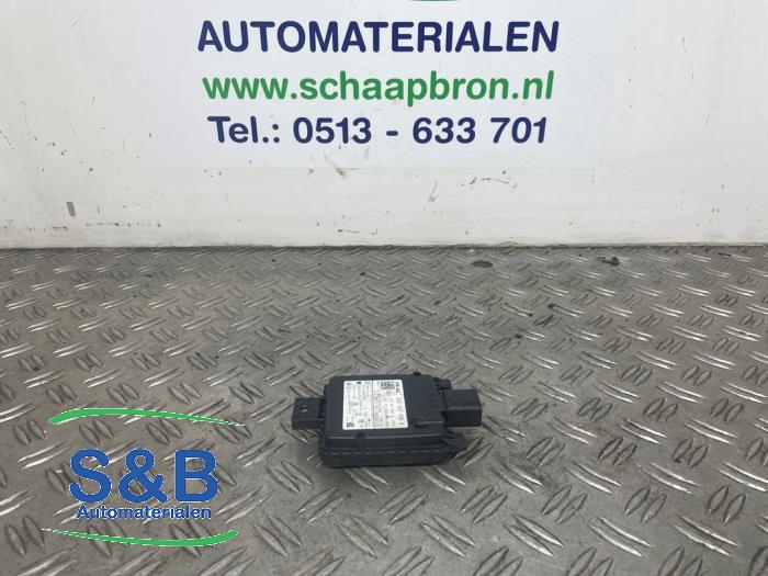Gebruikte Dode hoek sensor Volkswagen T-Cross 1.0 TSI 115 12V Prijs € 125,00 Margeregeling aangeboden door Schaap & Bron