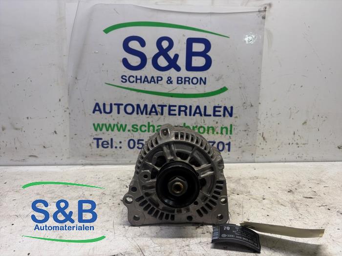 Gebruikte Alternator Volkswagen Passat (3B2) 1.9 TDi 90 Prijs € 50,00 Margeregeling aangeboden door Schaap & Bron