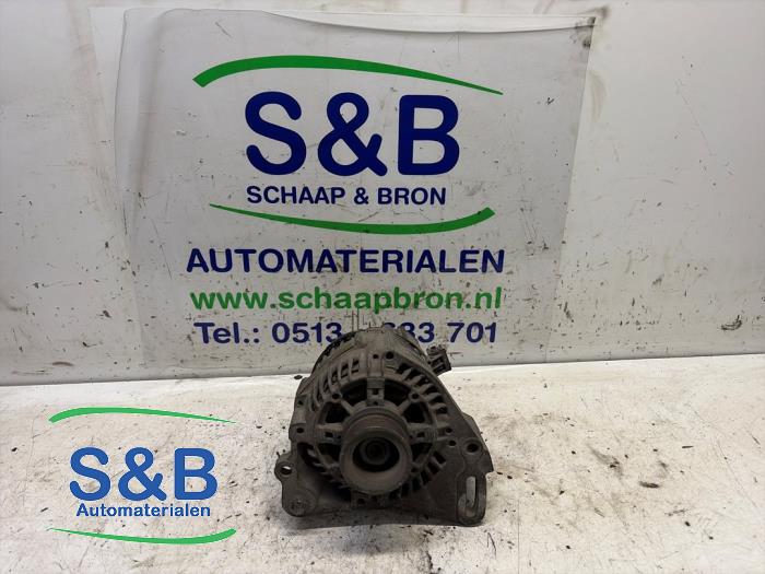 Gebruikte Alternator Volkswagen Golf IV (1J1) 1.6 Prijs € 70,00 Margeregeling aangeboden door Schaap & Bron
