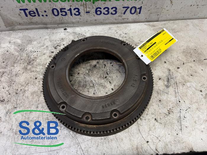 Gebruikte Vliegwiel Volkswagen Golf IV (1J1) 1.9 SDI Prijs € 30,00 Margeregeling aangeboden door Schaap & Bron
