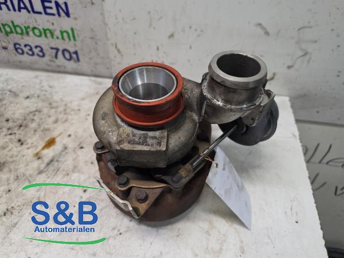 Gebruikte G-lader Volkswagen Crafter 2.5 TDI 30/32/35 Prijs € 300,00 Margeregeling aangeboden door Schaap & Bron