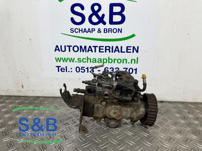 Gebruikte Dieselpomp Volkswagen Transporter T4 2.4 D Prijs € 349,00 Margeregeling aangeboden door Schaap & Bron