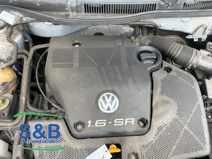 Gebruikte Versnellingsbak Volkswagen Golf IV (1J1) 1.6 Prijs € 199,00 Margeregeling aangeboden door Schaap & Bron