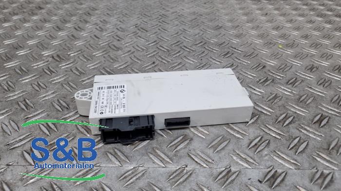 Gebruikte Module Bodycontrol BMW 3 serie Touring (E91) 325i 24V Prijs € 44,99 Margeregeling aangeboden door Schaap & Bron