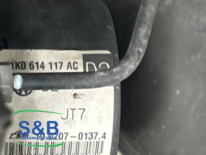 Gebruikte ABS Pomp Volkswagen Caddy III (2KA,2KH,2CA,2CH) 2.0 Ecofuel Prijs € 45,00 Margeregeling aangeboden door Schaap & Bron