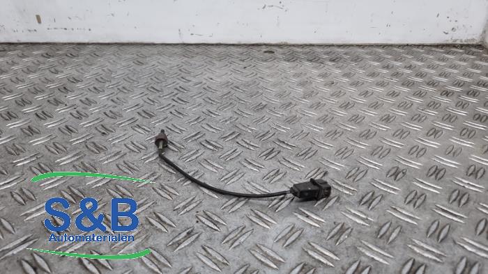 Gebruikte Temperatuursensor Motor Volkswagen Passat (35I) 2.8 i VR6 Prijs € 49,99 Margeregeling aangeboden door Schaap & Bron