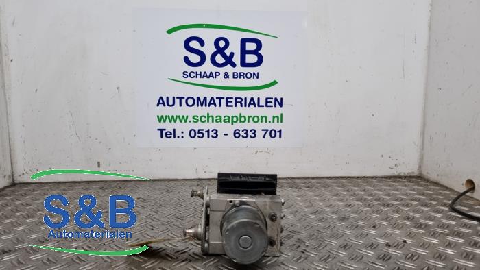Gebruikte ABS Pomp Mercedes Sprinter 3t (906.61) 211 CDI 16V Prijs € 120,00 Margeregeling aangeboden door Schaap & Bron