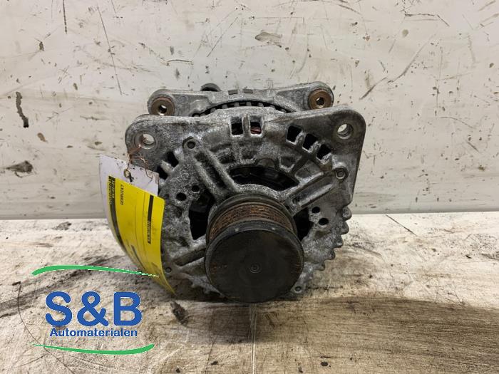 Gebruikte Dynamo Volkswagen Passat (3C2) 2.0 TDI 16V Bluemotion Prijs € 100,00 Margeregeling aangeboden door Schaap & Bron