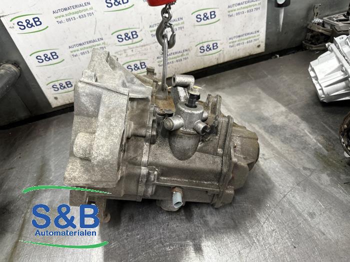 Gebruikte Versnellingsbak Volkswagen Golf V (1K1) 1.6 FSI 16V Prijs € 399,99 Margeregeling aangeboden door Schaap & Bron