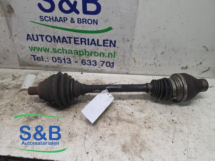 Gebruikte Aandrijfas rechts-voor Volkswagen Tiguan (5N1/2) 2.0 TSI 16V 4Motion Prijs € 100,00 Margeregeling aangeboden door Schaap & Bron
