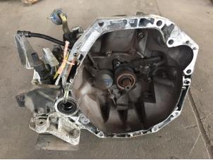 Gebruikte Versnellingsbak Nissan Kubistar (F10) 1.5 dCi 85 Prijs € 200,00 Margeregeling aangeboden door F. van den Mosselaar autodemontage