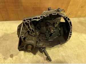 Gebruikte Versnellingsbak Renault Megane (BA) 1.6i ,Easy Prijs € 150,00 Margeregeling aangeboden door F. van den Mosselaar autodemontage
