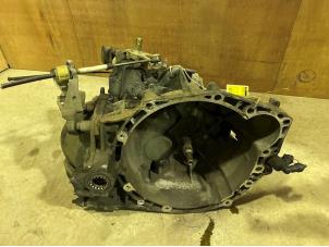 Gebruikte Versnellingsbak Peugeot 407 SW (6E) 2.0 HDiF 16V Prijs € 150,00 Margeregeling aangeboden door F. van den Mosselaar autodemontage