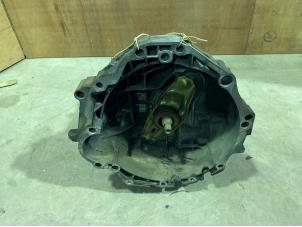 Gebruikte Versnellingsbak Volkswagen Passat (3B2) 1.6 Prijs € 150,00 Margeregeling aangeboden door F. van den Mosselaar autodemontage