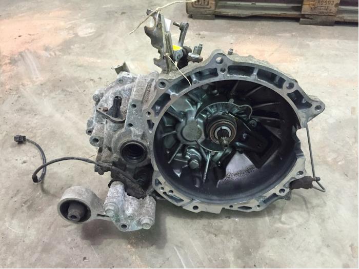 Gebruikte Versnellingsbak Mazda 6 Sport (GG14) 1.8i 16V Prijs € 200,00 Margeregeling aangeboden door F. van den Mosselaar autodemontage