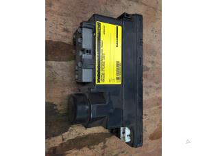 Gebruikte Module Centrale Deurvergrendeling Mercedes E (W210) 2.2 E-220 CDI 16V Prijs € 20,00 Margeregeling aangeboden door F. van den Mosselaar autodemontage