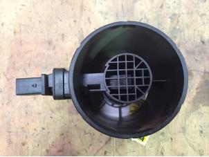 Gebruikte Luchtmassameter BMW 3 serie (E90) 320d 16V Prijs € 15,00 Margeregeling aangeboden door F. van den Mosselaar autodemontage