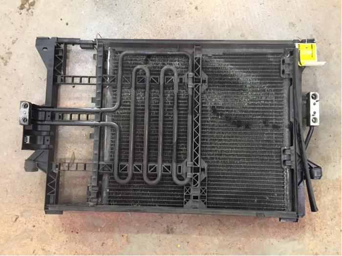 Gebruikte Airco Condensor BMW 5 serie Touring (E39) 523i 24V Prijs € 35,00 Margeregeling aangeboden door F. van den Mosselaar autodemontage