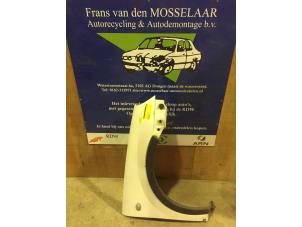 Gebruikte Scherm rechts-voor Opel Combo (Corsa C) 1.3 CDTI 16V Prijs € 25,00 Margeregeling aangeboden door F. van den Mosselaar autodemontage