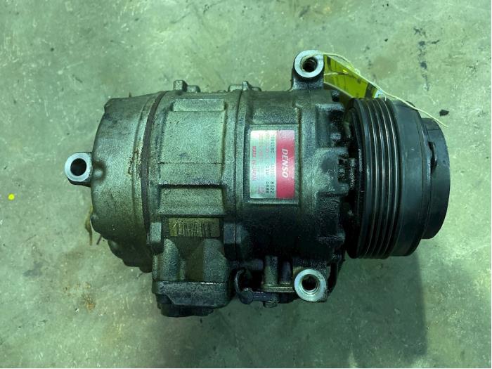 Gebruikte Aircopomp BMW 5 serie (E39) 523i 24V Prijs € 75,00 Margeregeling aangeboden door F. van den Mosselaar autodemontage