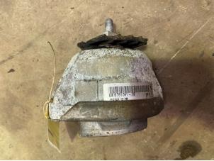 Gebruikte Motorrubber BMW 5 serie (E60) 530d 24V Prijs € 15,00 Margeregeling aangeboden door F. van den Mosselaar autodemontage