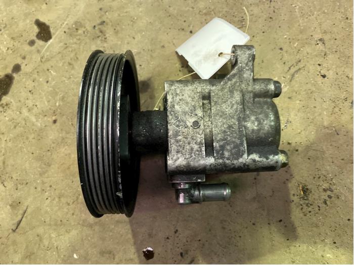 Gebruikte Servopomp BMW 3 serie (E46/4) 318i Prijs € 25,00 Margeregeling aangeboden door F. van den Mosselaar autodemontage