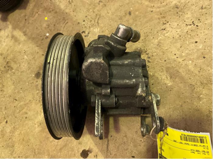Gebruikte Servopomp BMW 3 serie (E46/4) 318i Prijs € 25,00 Margeregeling aangeboden door F. van den Mosselaar autodemontage