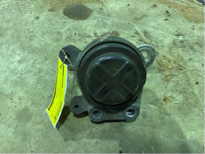Gebruikte Motorrubber Ford Mondeo III Wagon 2.0 TDCi 130 16V Prijs € 15,00 Margeregeling aangeboden door F. van den Mosselaar autodemontage
