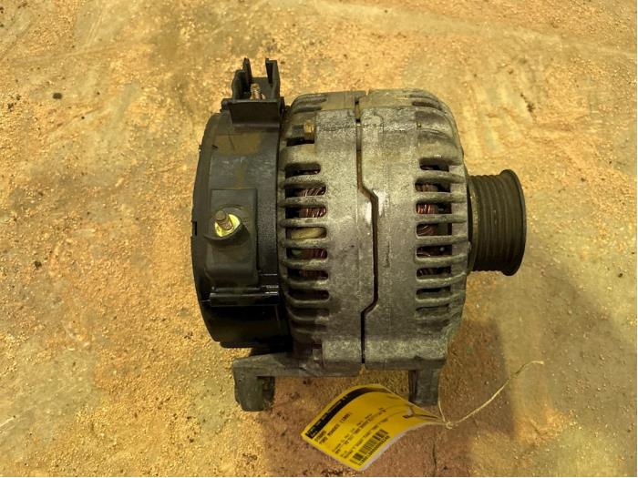 Gebruikte Dynamo Ford Mondeo I Wagon 1.8 TD Prijs € 35,00 Margeregeling aangeboden door F. van den Mosselaar autodemontage