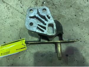 Gebruikte Motorsteun Ford Ka I 1.3i Prijs € 15,00 Margeregeling aangeboden door F. van den Mosselaar autodemontage