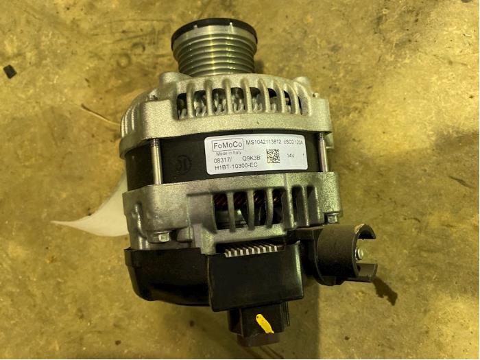 Gebruikte Dynamo Ford Fiesta 7 1.0 EcoBoost 12V 100 Prijs € 70,00 Margeregeling aangeboden door F. van den Mosselaar autodemontage