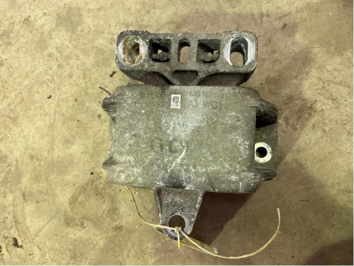 Gebruikte Motorrubber Volkswagen Golf IV (1J1) 1.9 TDI 110 Prijs € 15,00 Margeregeling aangeboden door F. van den Mosselaar autodemontage
