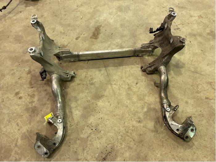 Gebruikte Subframe Audi A4 Avant Quattro (B8) 3.0 TDI 245 V6 24V Prijs € 75,00 Margeregeling aangeboden door F. van den Mosselaar autodemontage