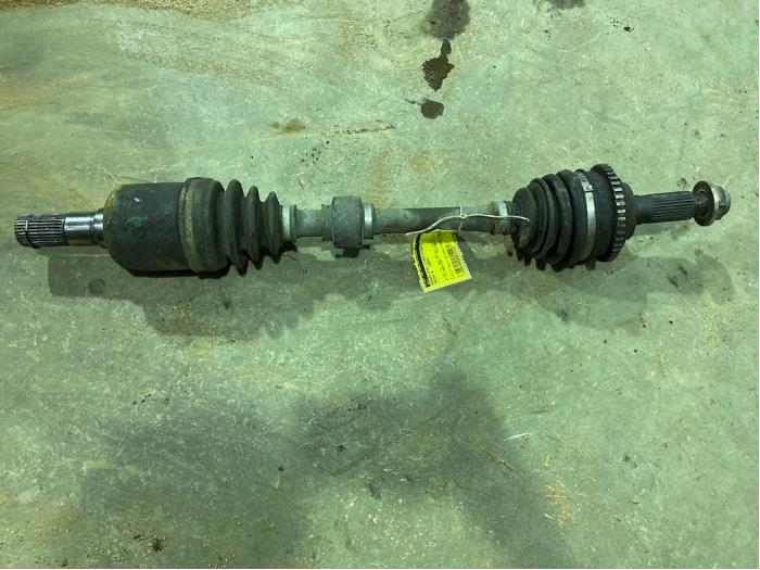 Gebruikte Steekas links-voor Mazda 6 Sport (GG14) 2.0 CiDT 16V Prijs € 35,00 Margeregeling aangeboden door F. van den Mosselaar autodemontage