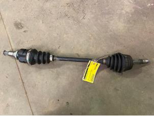 Gebruikte Steekas links-voor Peugeot 108 1.0 12V Prijs € 50,00 Margeregeling aangeboden door F. van den Mosselaar autodemontage