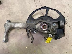 Gebruikte Fusee links-voor Audi RS 4 (B7) RS4 4.2 V8 40V Prijs € 125,00 Margeregeling aangeboden door F. van den Mosselaar autodemontage