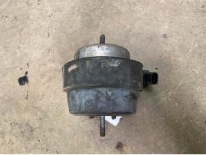 Gebruikte Motorsteun Audi A6 (C5) 2.5 TDI V6 24V Prijs € 15,00 Margeregeling aangeboden door F. van den Mosselaar autodemontage