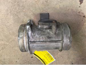 Gebruikte Luchtmassameter Audi A6 (C5) 2.5 TDI V6 24V Prijs € 10,00 Margeregeling aangeboden door F. van den Mosselaar autodemontage