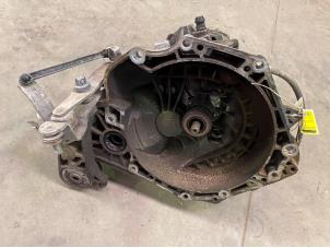 Gebruikte Versnellingsbak Opel Corsa C (F08/68) 1.0 12V Twin Port Prijs € 150,00 Margeregeling aangeboden door F. van den Mosselaar autodemontage