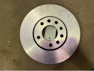 Gebruikte Remschijf voor Saab 9-3 I (YS3D) 2.0t 16V Ecopower Prijs € 25,00 Margeregeling aangeboden door F. van den Mosselaar autodemontage