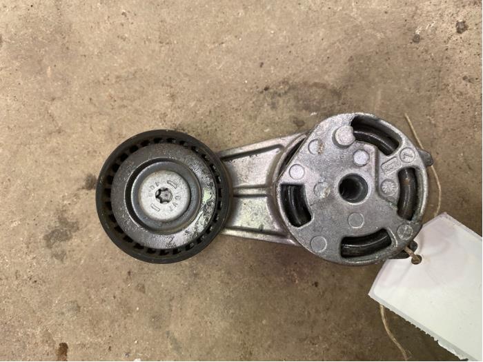 Gebruikte Spanrol Multiriem BMW 1 serie (F20) 116i 1.6 16V Prijs € 12,50 Margeregeling aangeboden door F. van den Mosselaar autodemontage